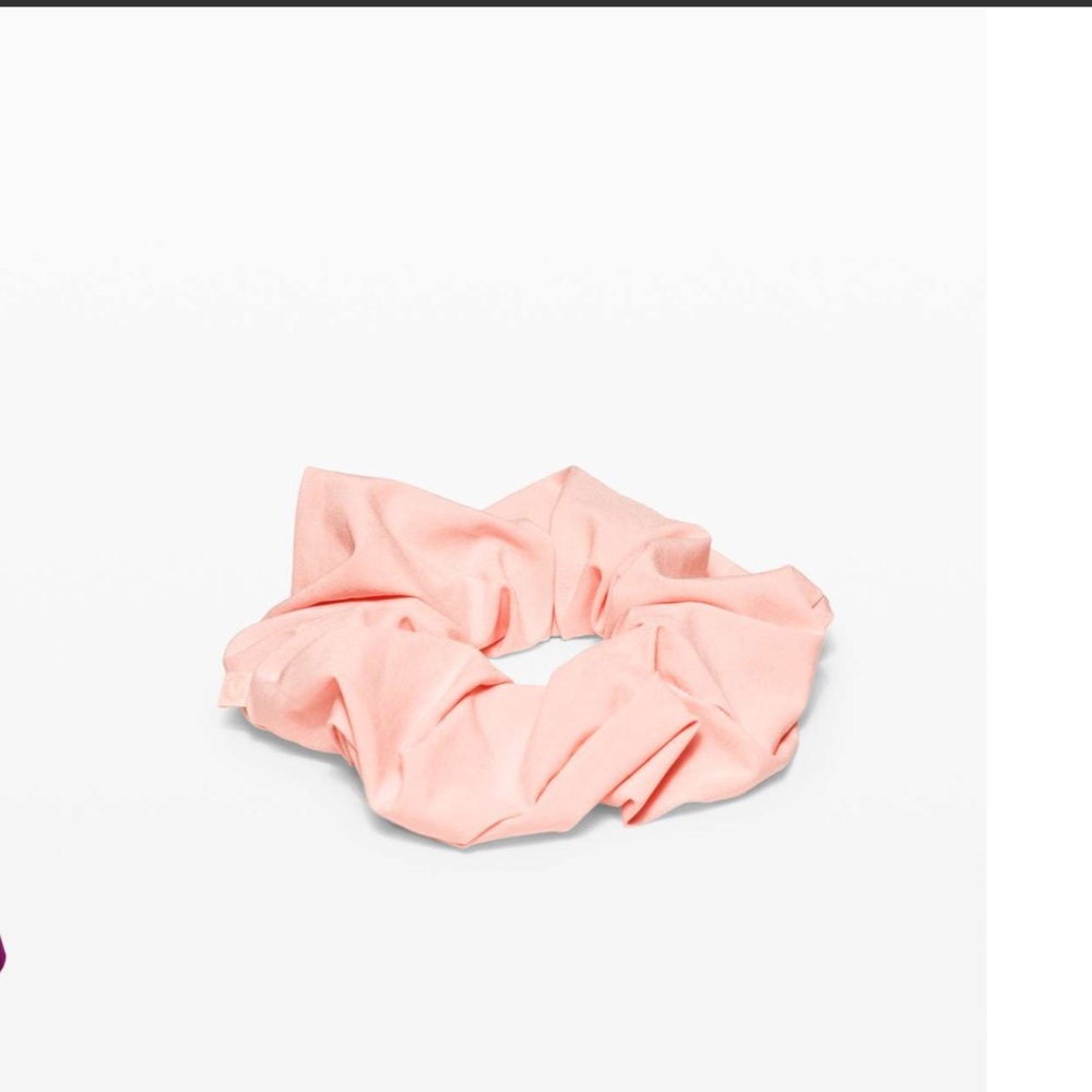 Lululemon Uplifting scrunchie pink mist